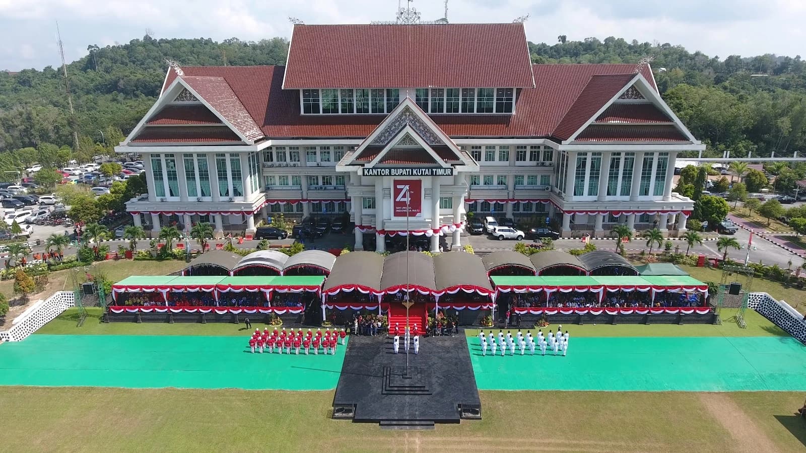 Kantor Bupati Kutai Timur di kompleks perkantoran Bukit Pelangi